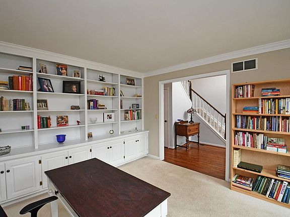 5th image of 6706 Maddux Dr