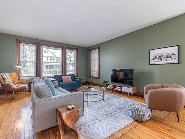 172 Church St #2 — Photo 8