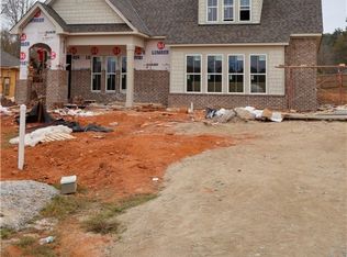 1911 Long Leaf Ln, Opelika, AL 36804