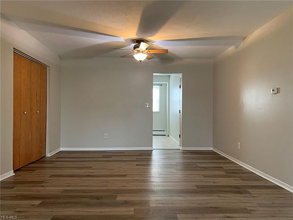 5th image of 2520 Flintridge Dr #6