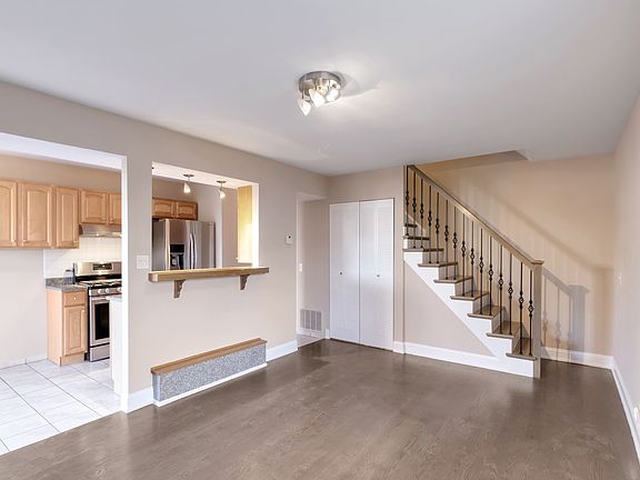 3rd image of 33 N Waterford Dr #138B
