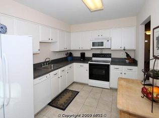 10315 Latney Rd, Fairfax, VA 22032