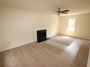 8205 Skirmish Ln, Mechanicsville, VA 23111