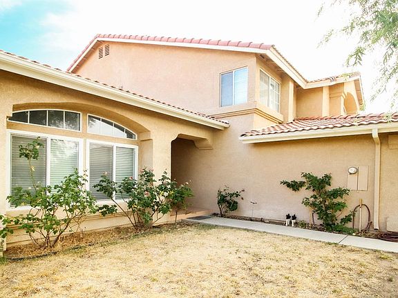 2nd image of 14379 Las Flores Dr