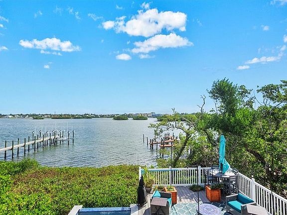 4th image of 140 N Casey Key Rd