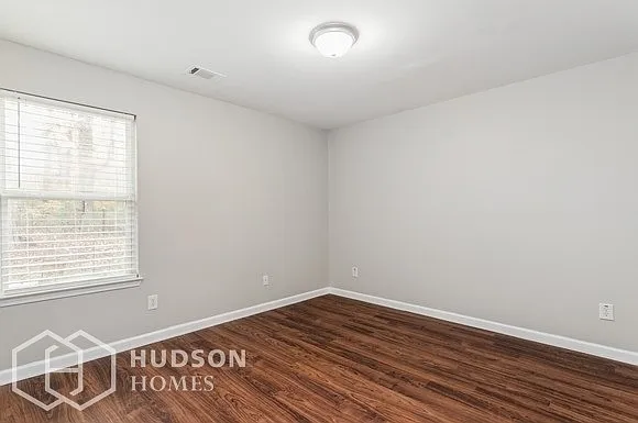 818 Round Tree Ct — Photo 15
