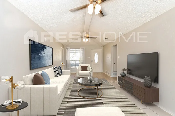 220 E Milas Dr — Photo 5