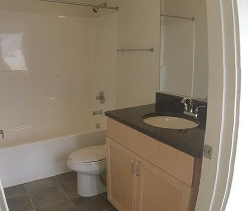 4th image of 3618 E Broad St APT 101