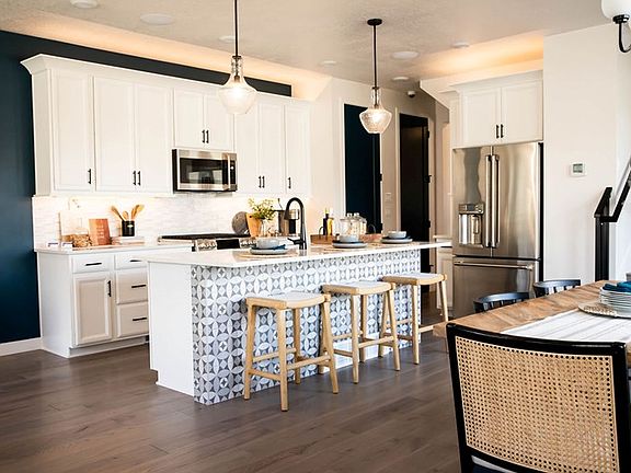 The Eagleview - Kitchen