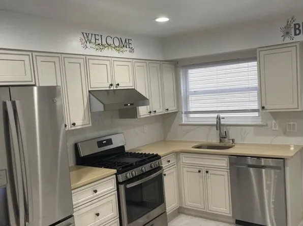 (undisclosed Address), Staten Island, NY 10306