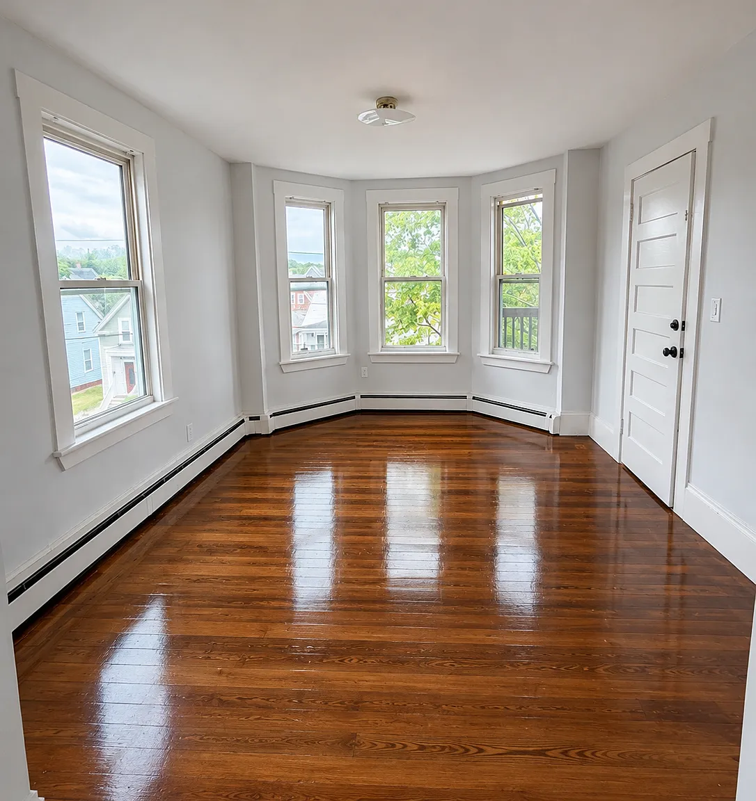 1 bed, 780 sqft, $1,950 — Photo 3