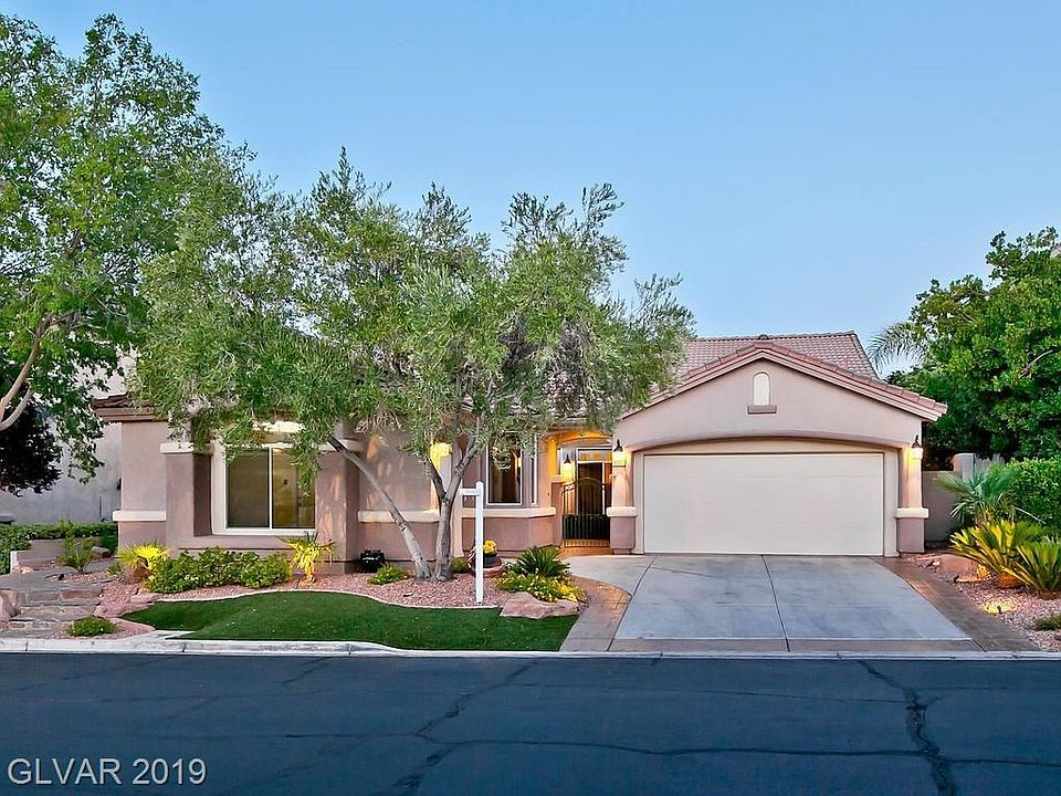 Welcome to 9821 Cantebury Rose Lane!