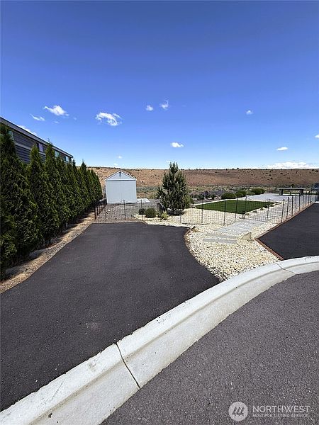 3rd image of 1769 Naches Wenas Rd #12