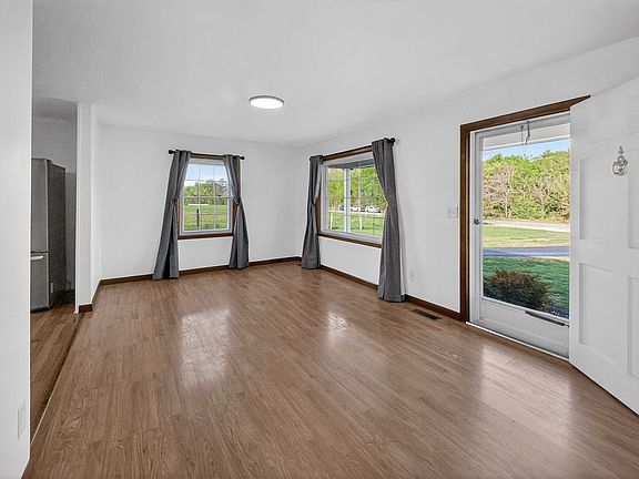5th image of 970 Wheelerfield Rd