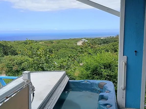 94-1758 Wakea Ave, Naalehu, HI 96772