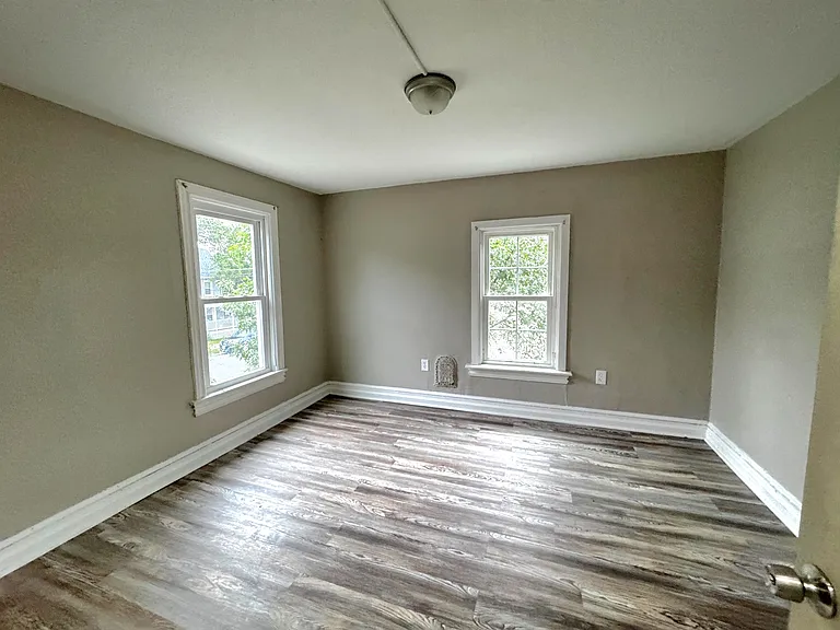 311 S 4th St #2 — Photo 8