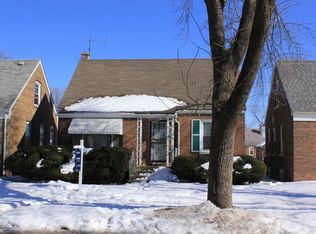 9853 S Ellis Ave, Chicago, IL 60628