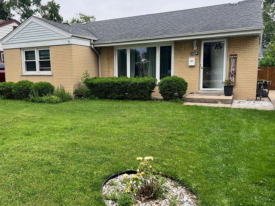 1st image of 1329 Wayne Dr