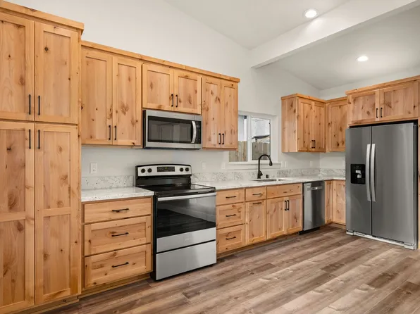 1122-1130 W Sac, 1122-1130 W Sacramento Ave #2, Chico, CA 95926