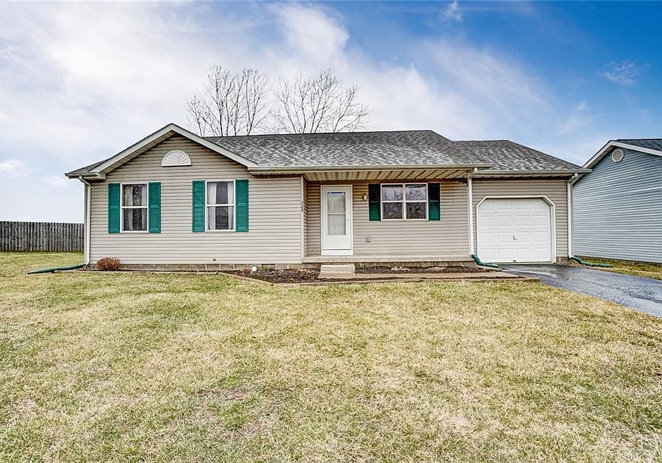 1st image of 209 Overlook Ct