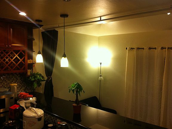 5th image of 247 Knowles Ave
