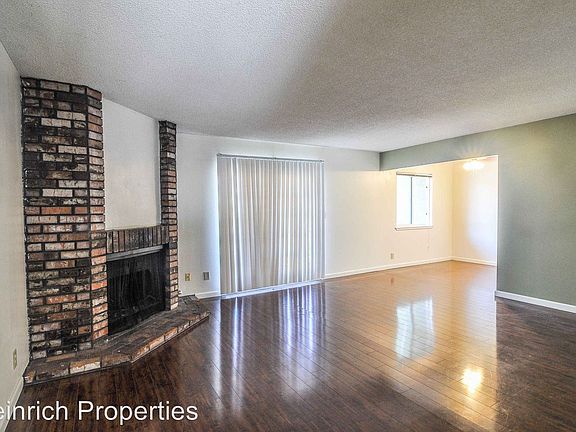 2nd image of 541 Morse Ave #541D