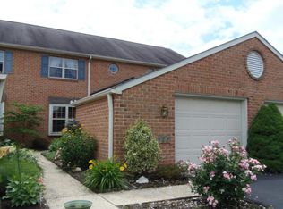 122 Langley Sq, Lancaster, PA 17603