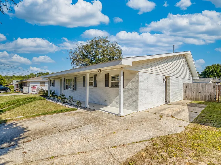 6130 Jasmine Rd — Photo 5