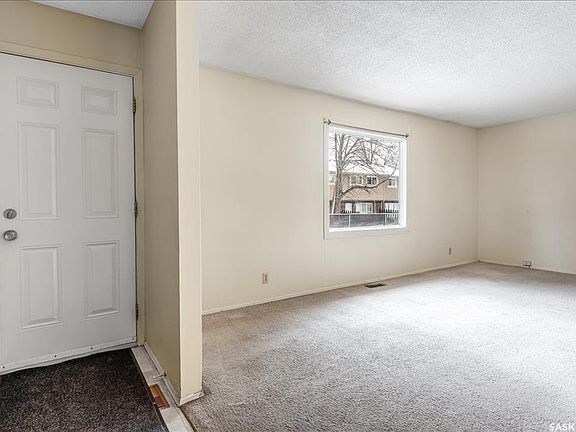 5th image of UNIT 71-3904 Castle ROAD
