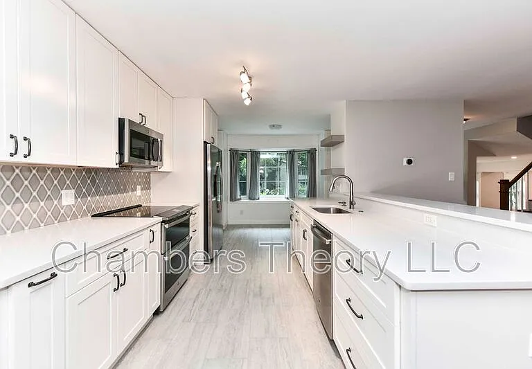 12231 Westwood Hills Dr — Photo 7