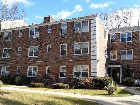 2nd image of 11 Edwards St APT 3C