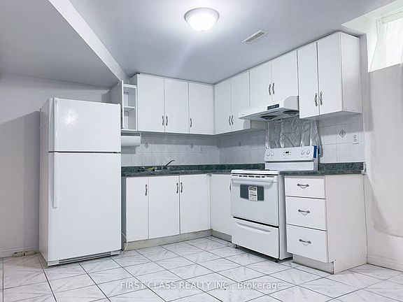2nd image of 3 Pettigrew Ct
