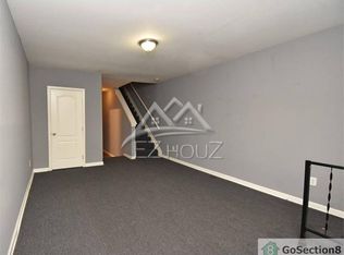 2630 E Oliver St, Baltimore, MD 21213