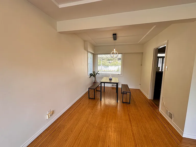 4409 Marine Dr — Photo 18