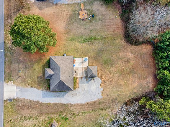 4th image of 1839 Peach Orchard Rd NW