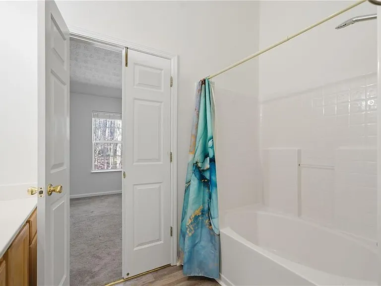 2913 Greyhawk Ln — Photo 36