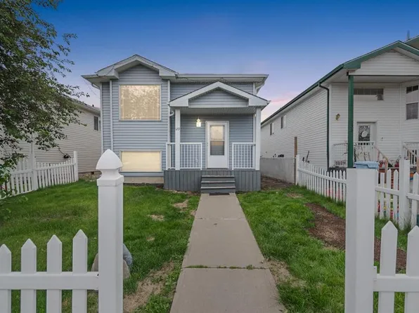 129 N Lightbown Way, Wood Buffalo, AB T9K 2R1