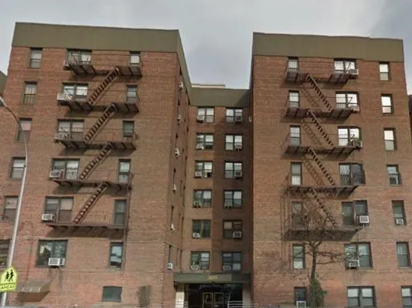 3025 Ocean Avenue image 1 of 1