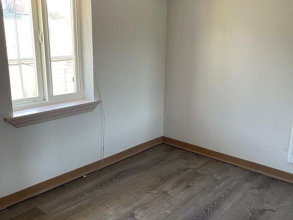 2nd image of 3613 13th Ave S #B