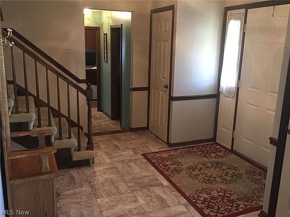 5th image of 16725 Parkwood Ln