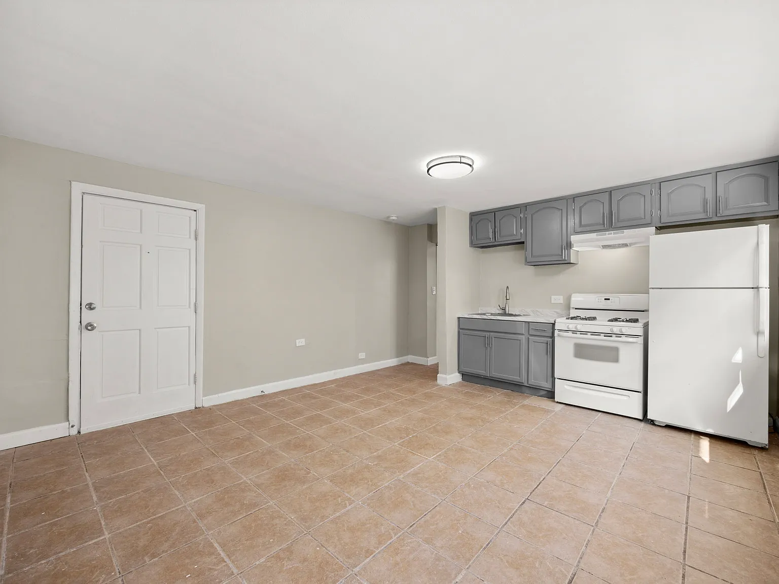 1 bed, $1,240 — Photo 2