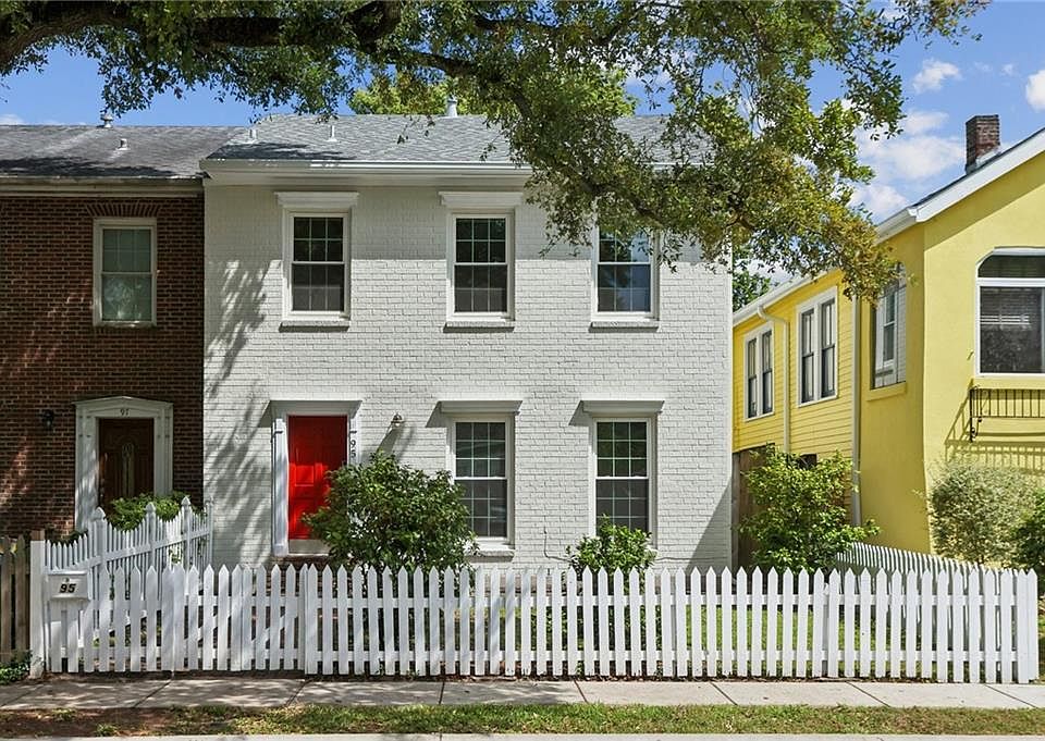 1st image of 95 Versailles Blvd