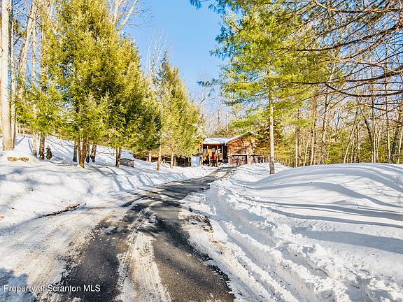 2nd image of 38 Cedar Rdg