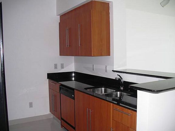 3rd image of 335 S Biscayne Bl #1504