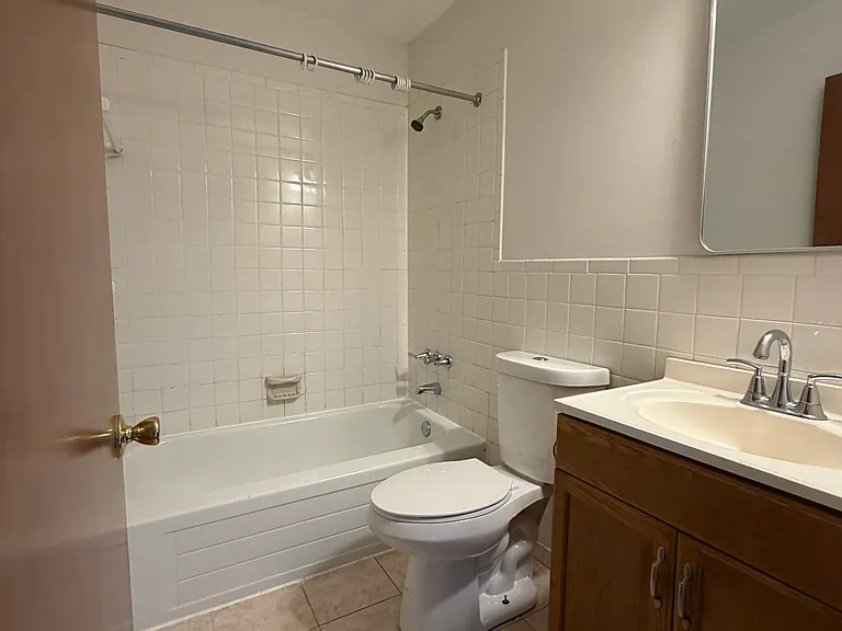Full bathroom on the second floor