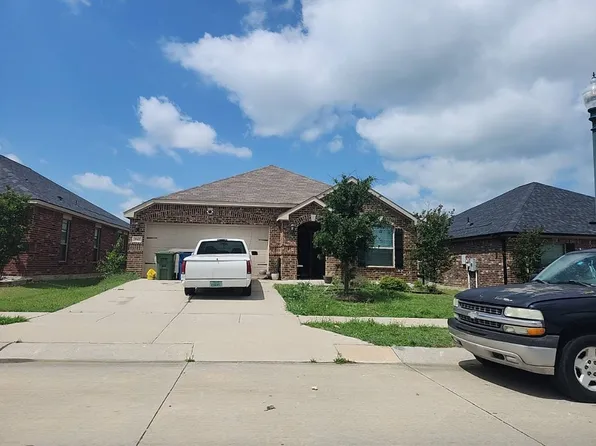 942 Primrose Dr, Sanger, TX 76266