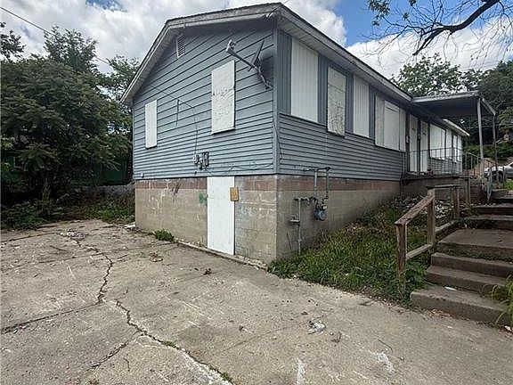4th image of 1702 Bellaire Ave