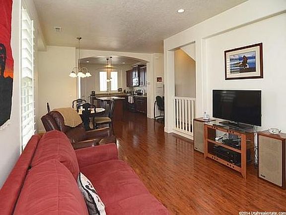 4th image of 4849 W Daybreak Pkwy