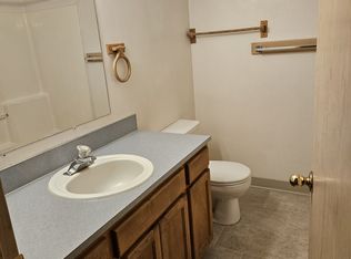 516 E Michelle Ct APT A, Newberg, OR 97132