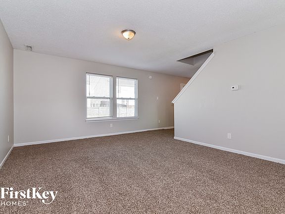 4th image of 9208 Wandflower Dr
